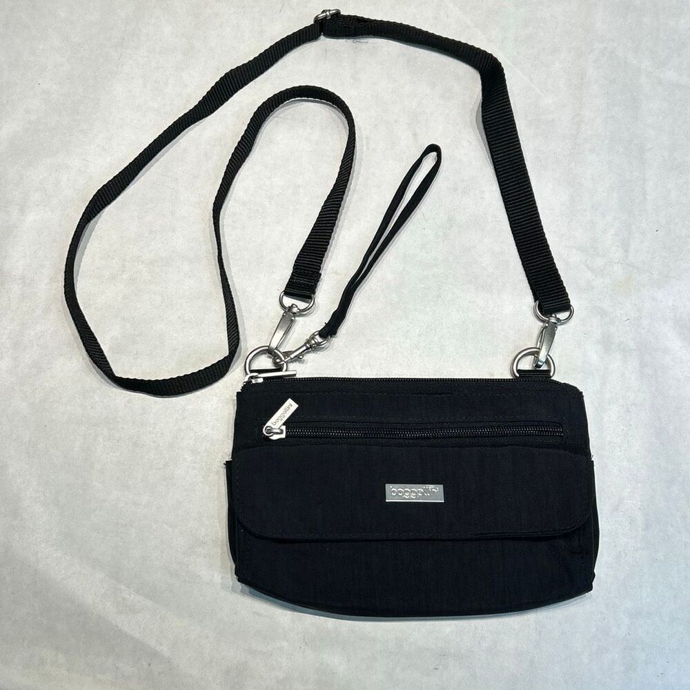 Baggalini Crossbody Bag Purse Black Gray Graphic Floral Print Gold Hardware